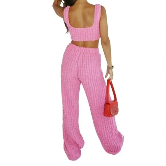 Bailey Rose Vibrant Pink Bubble Texture Puffy Pants - Picture 2 of 12